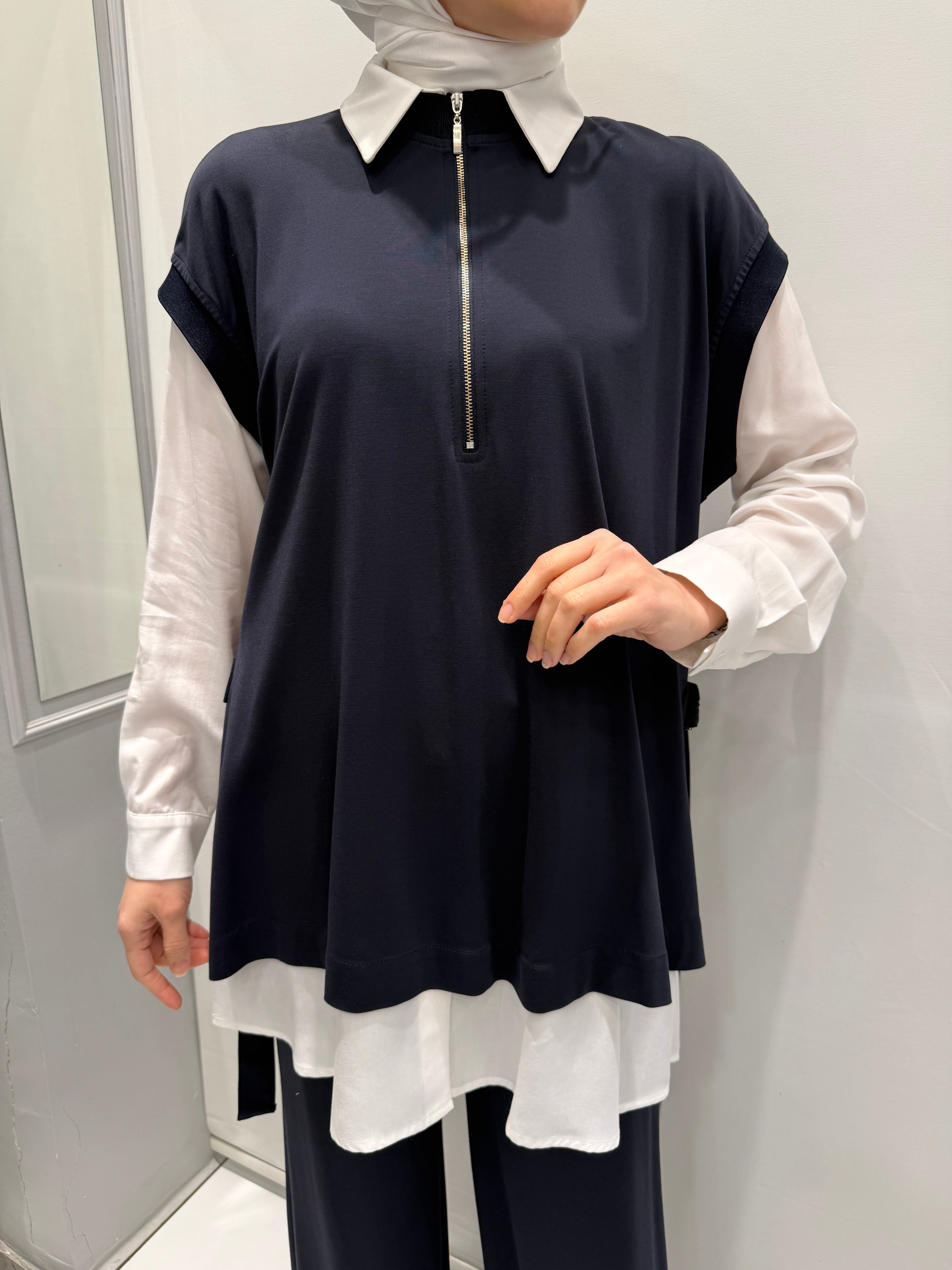 Nurcan Çetin Pantolonlu Takım Lacivert