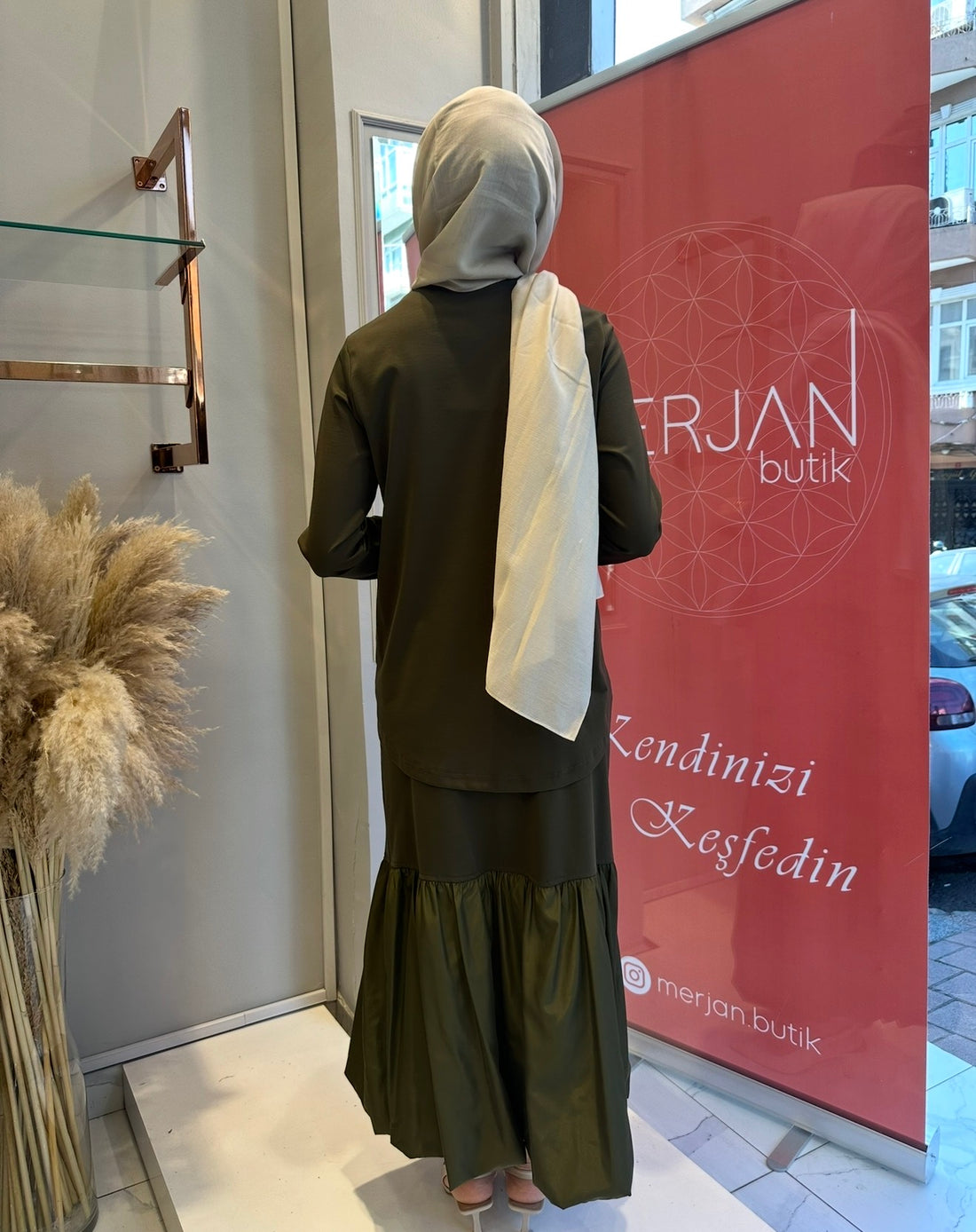 Nurcan Çetin Etekli Takım