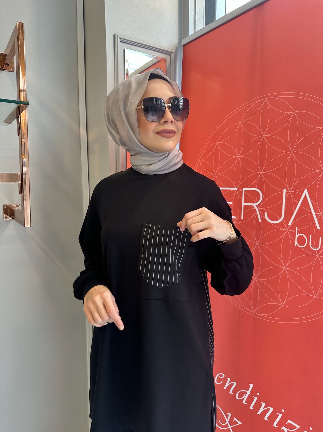 Nurcan Çetin Pantolonlu Takım