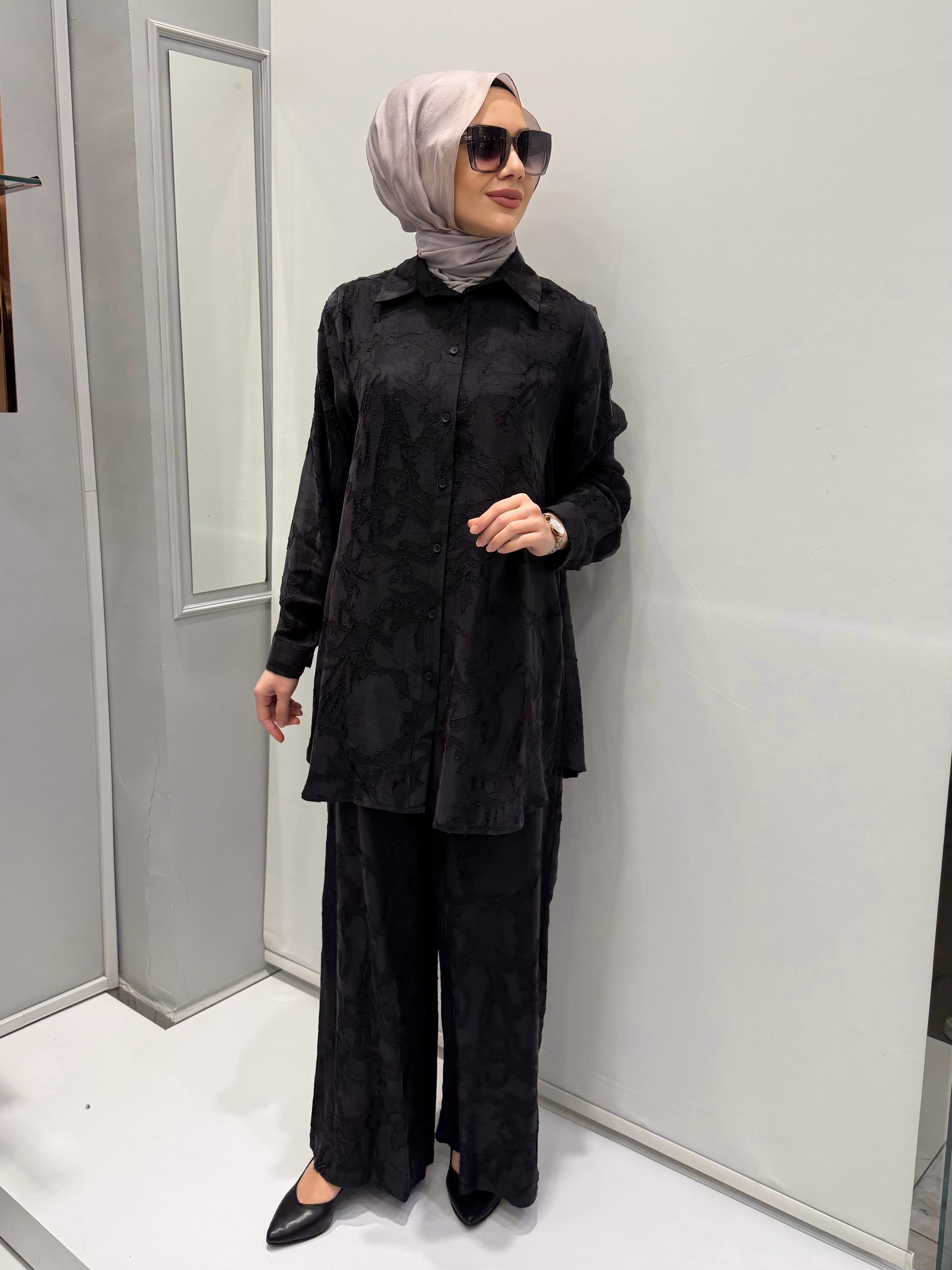 Nurcan Çetin Pantolonlu Takım Siyah