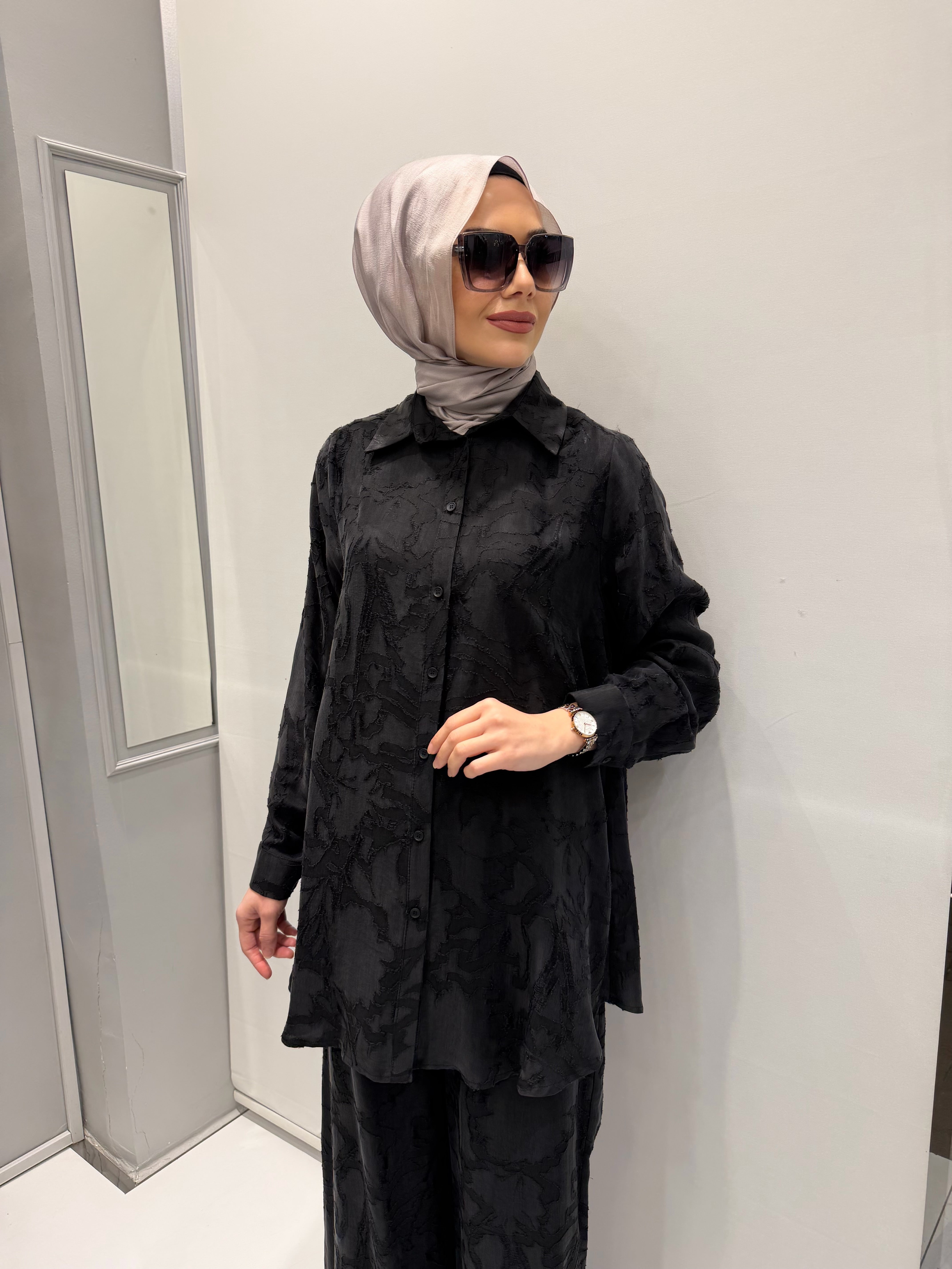 Nurcan Çetin Pantolonlu Takım Siyah