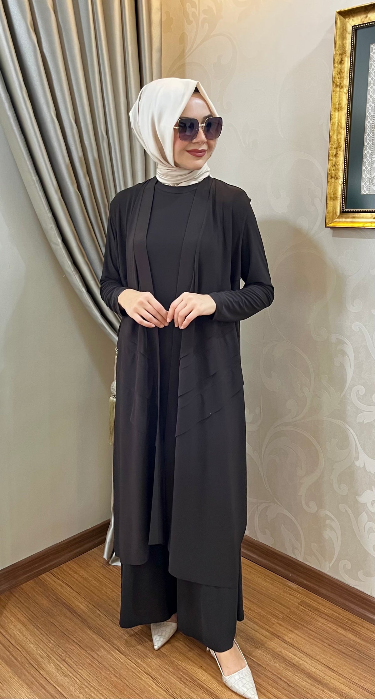 Nurcan Çetin Yelekli Takım