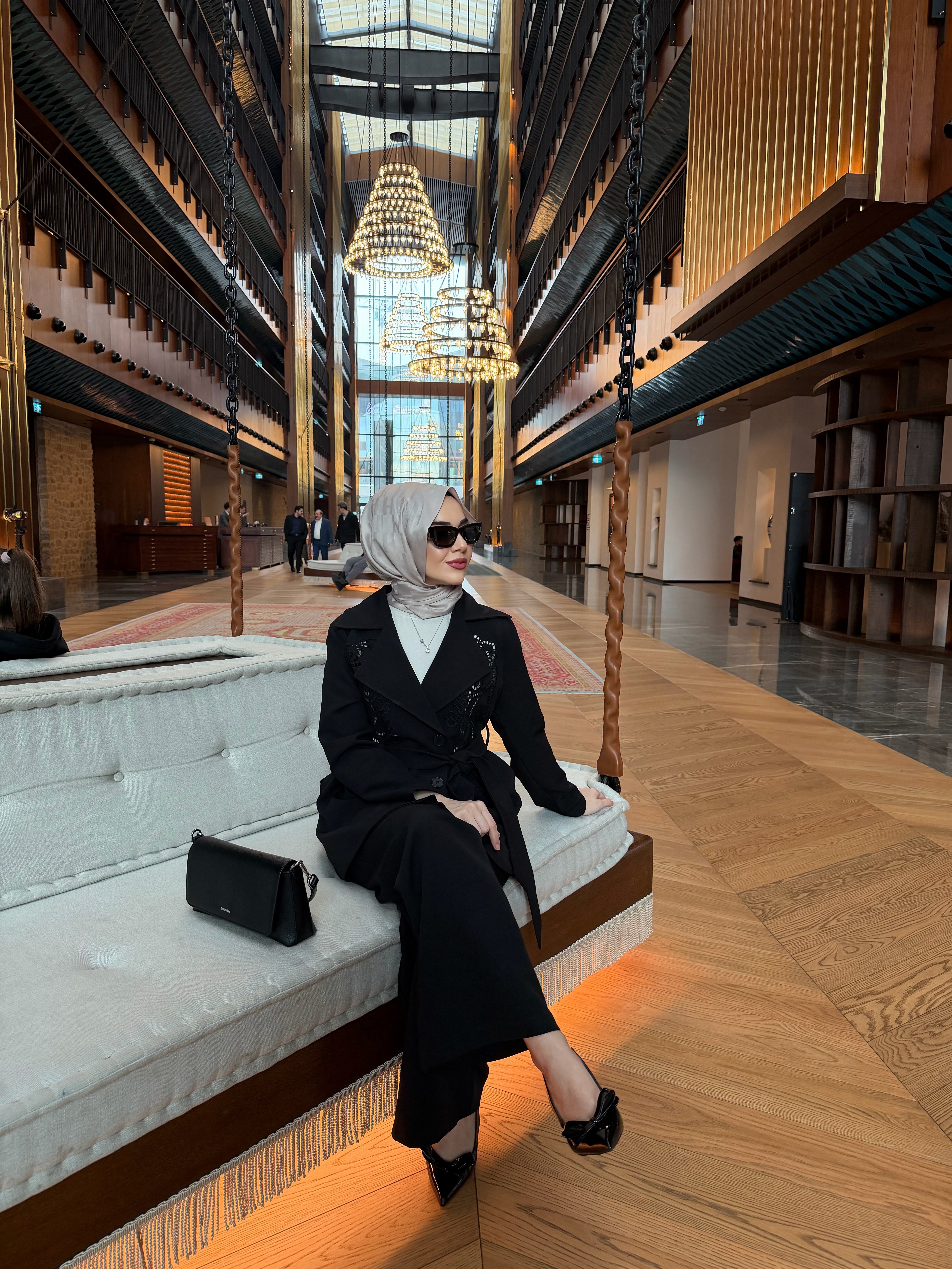 Nurcan Çetin Delik işi takım