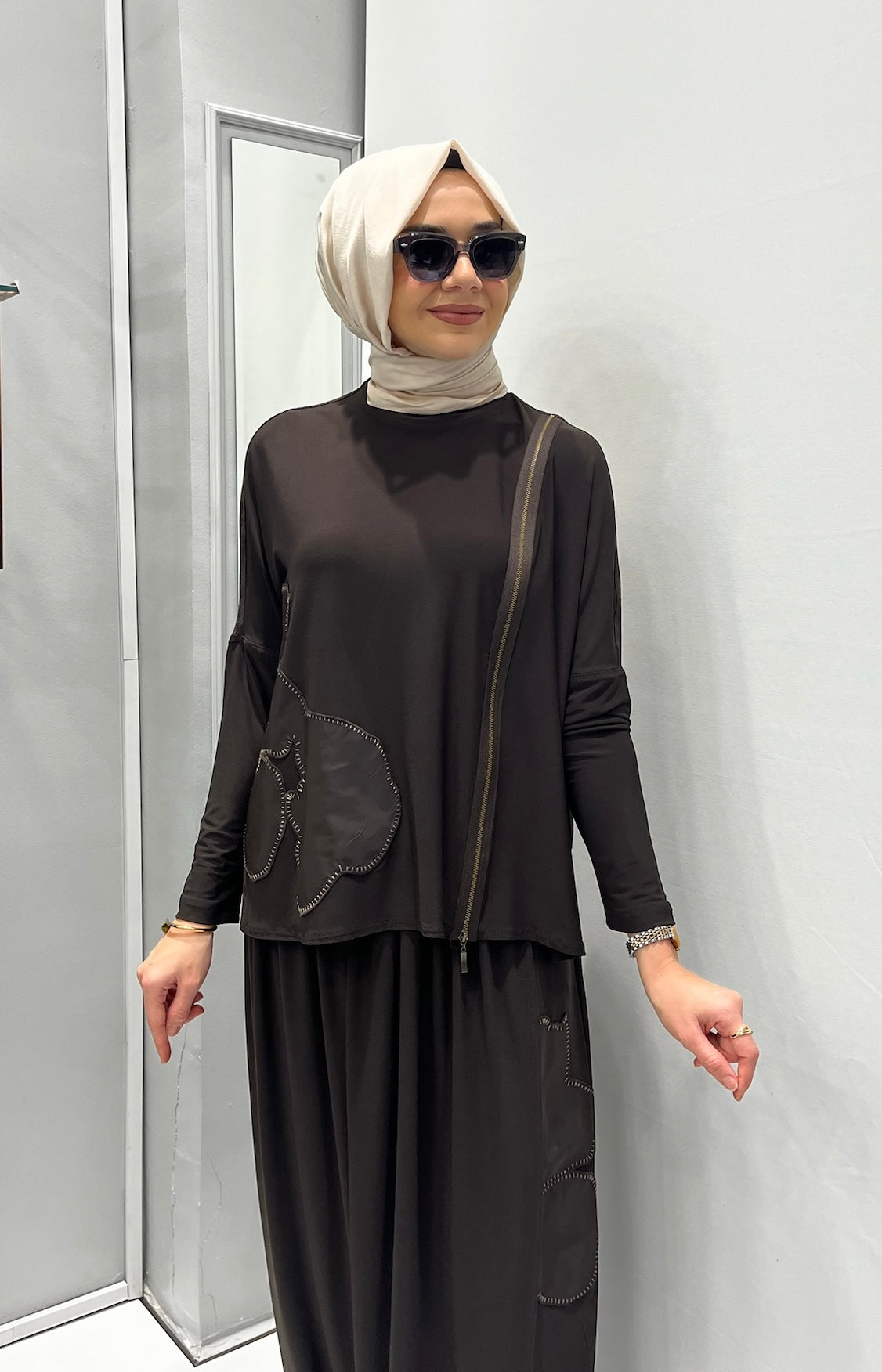 Nurcan Çetin Fermuar Detaylı Tunik Şalvar Takım