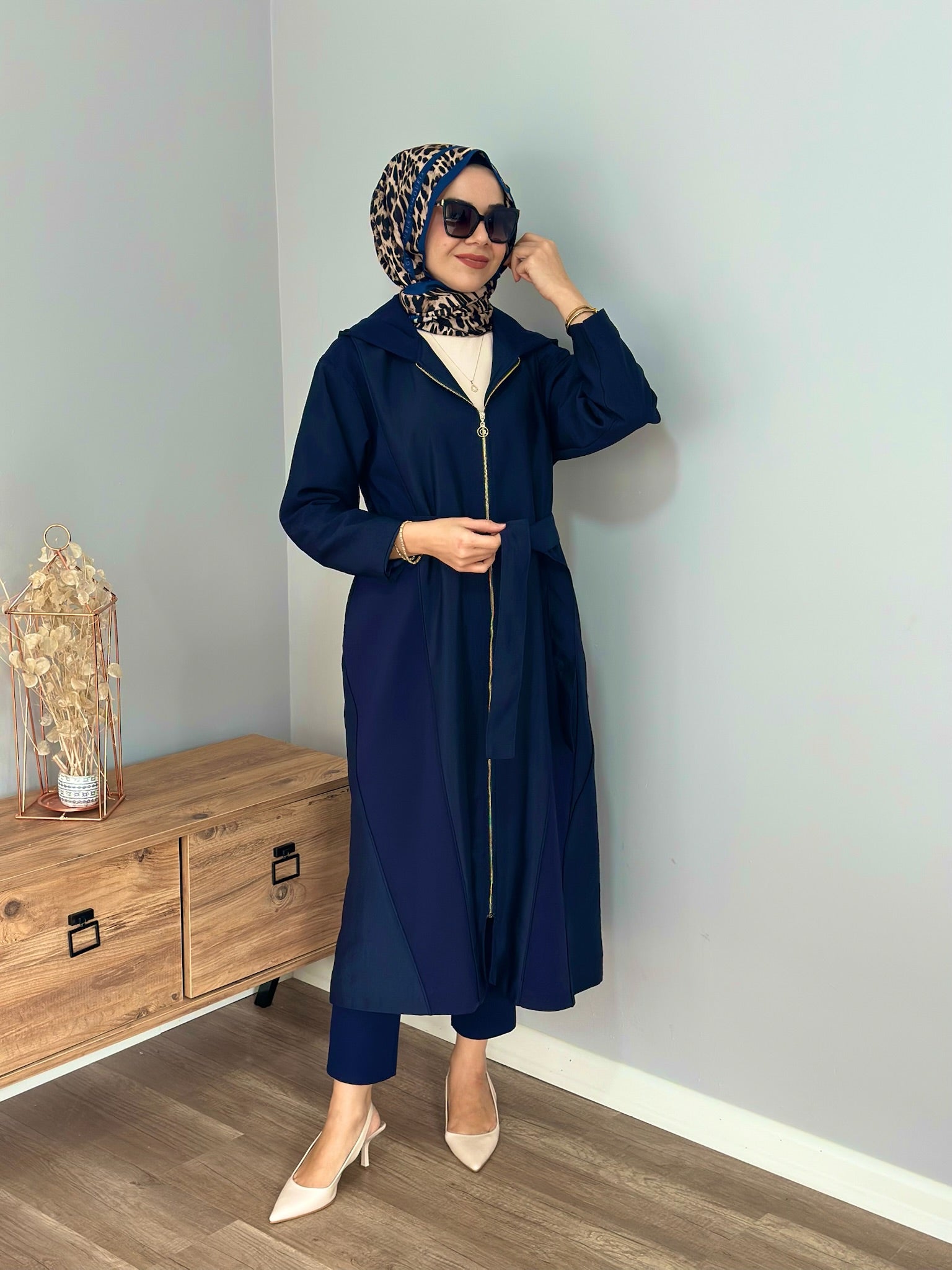 Ceremony Lacivert Kap