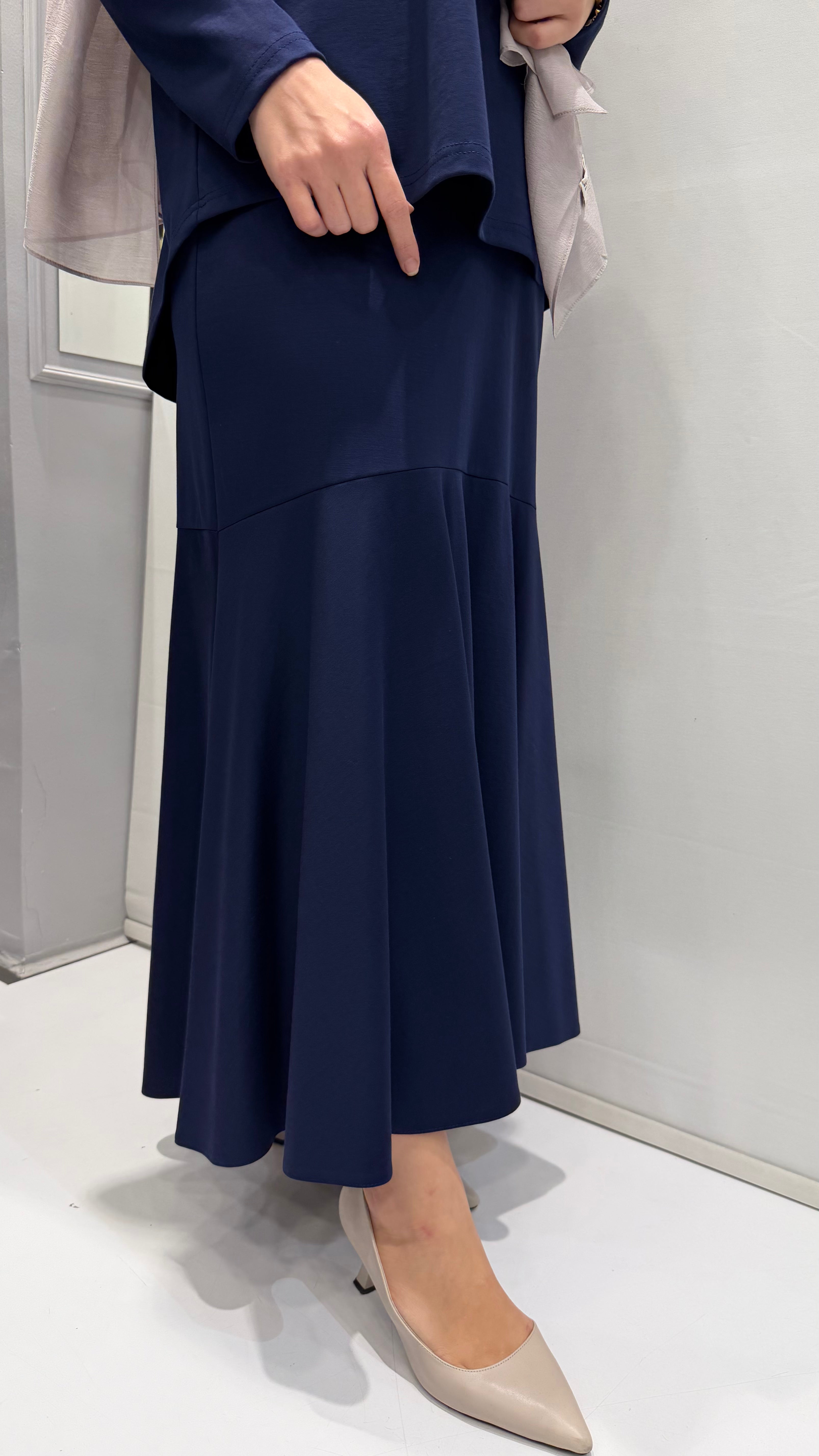 Nurcan Çetin Lacivert Etekli Takım