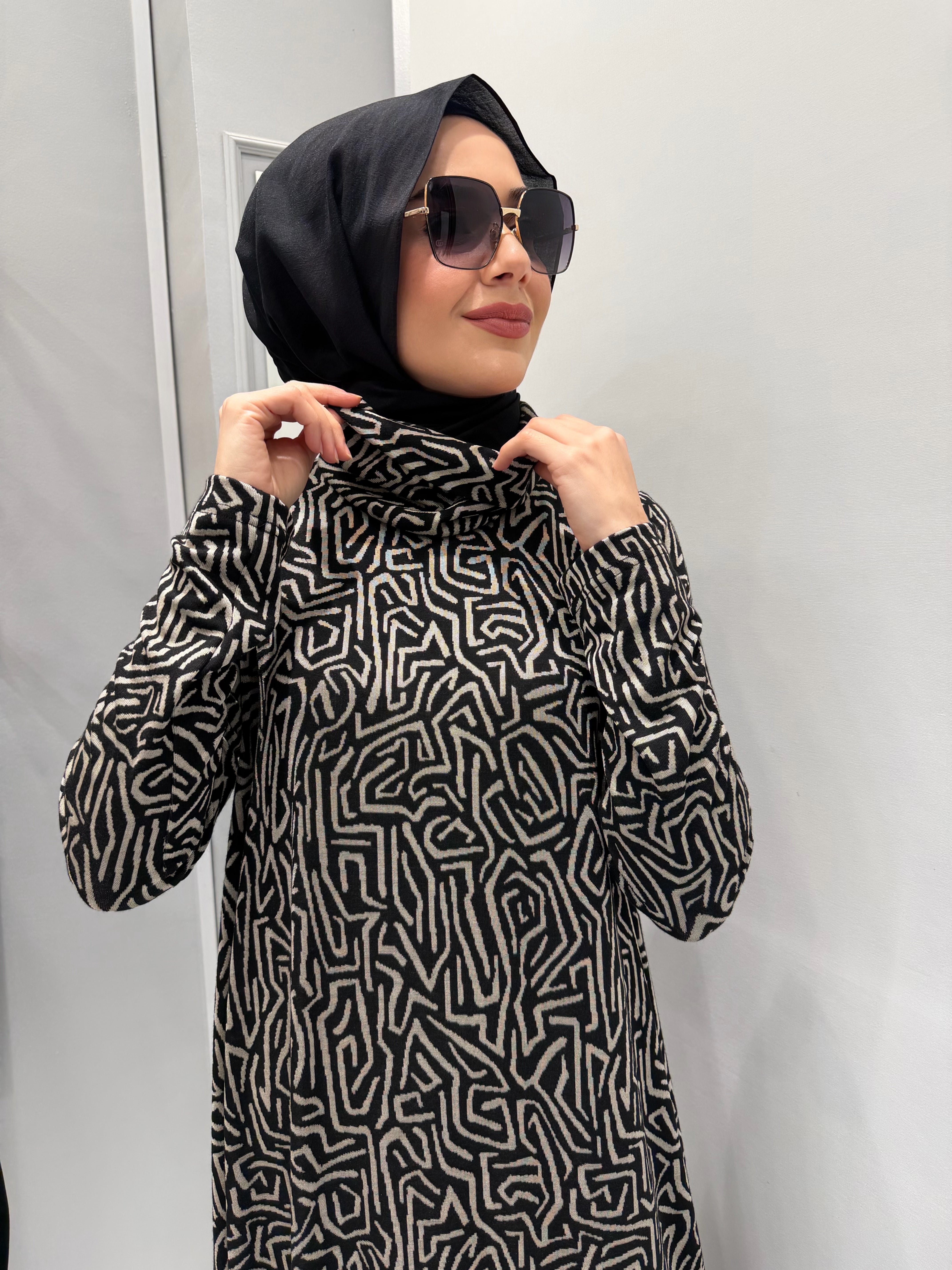 Nurcan Çetin Degaje Yaka Elbise