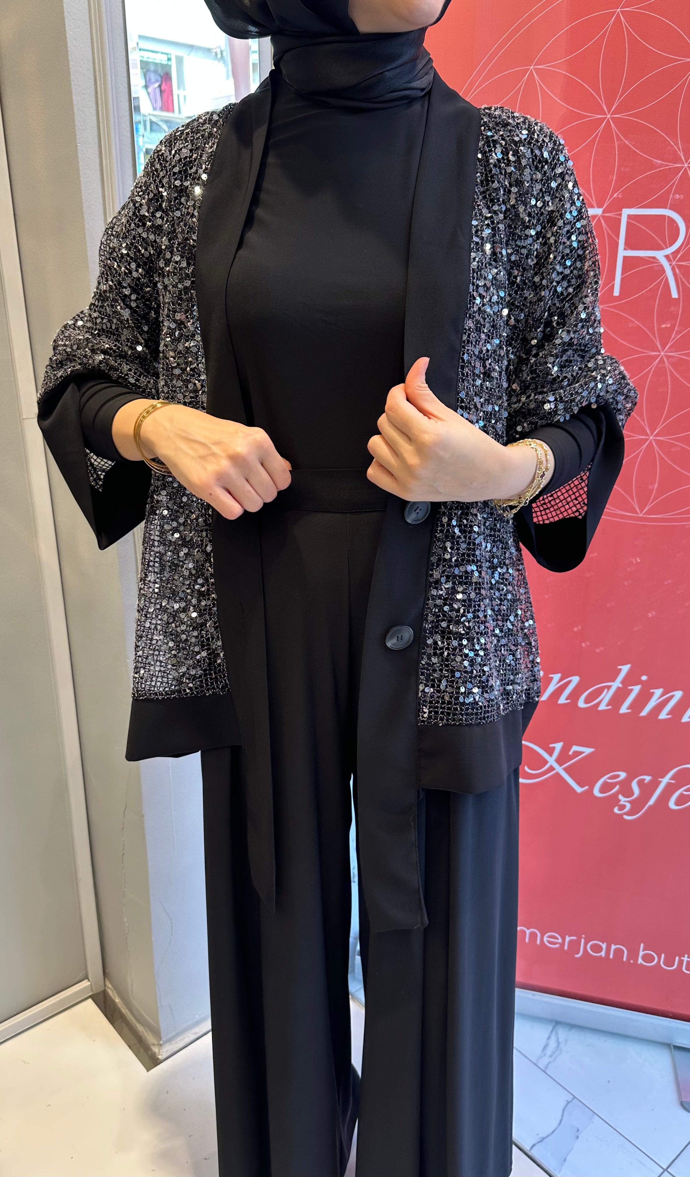 Siyah Payetli Takım