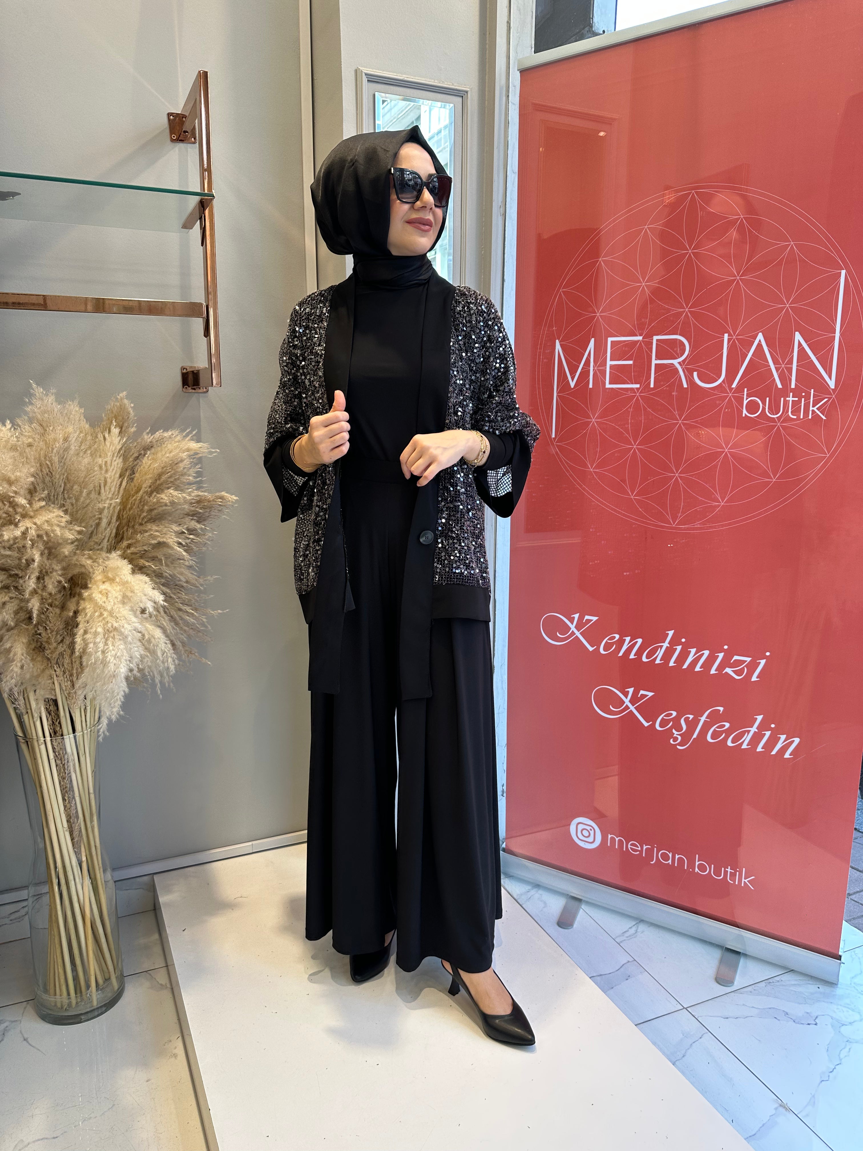 Siyah Payetli Takım