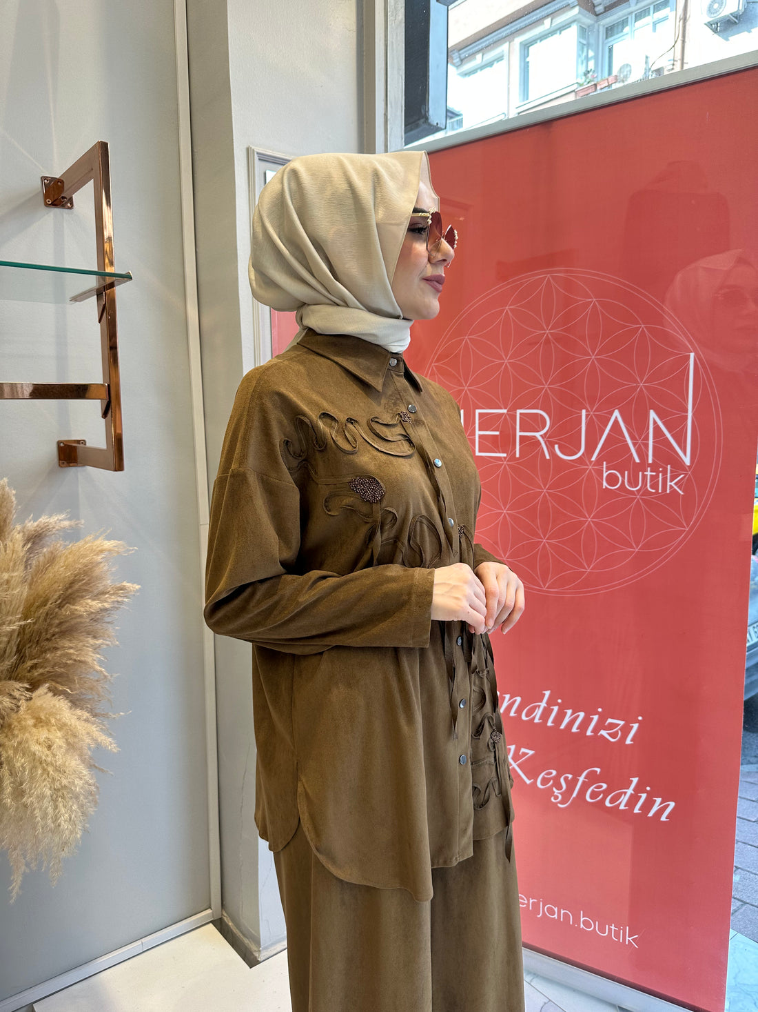 Lase Nakışlı Pantolon Takım