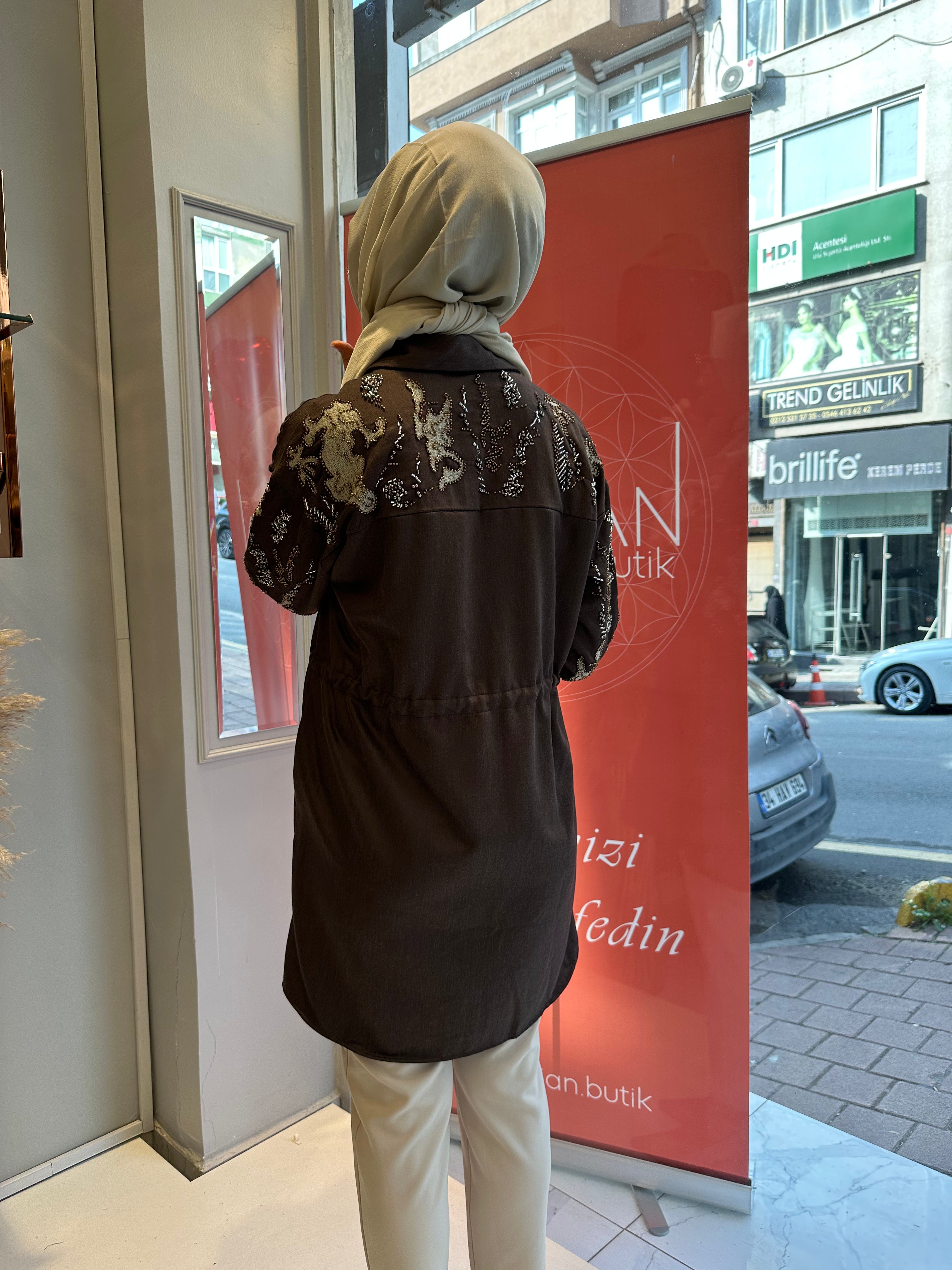 İşlemeli Uzun Gömlek