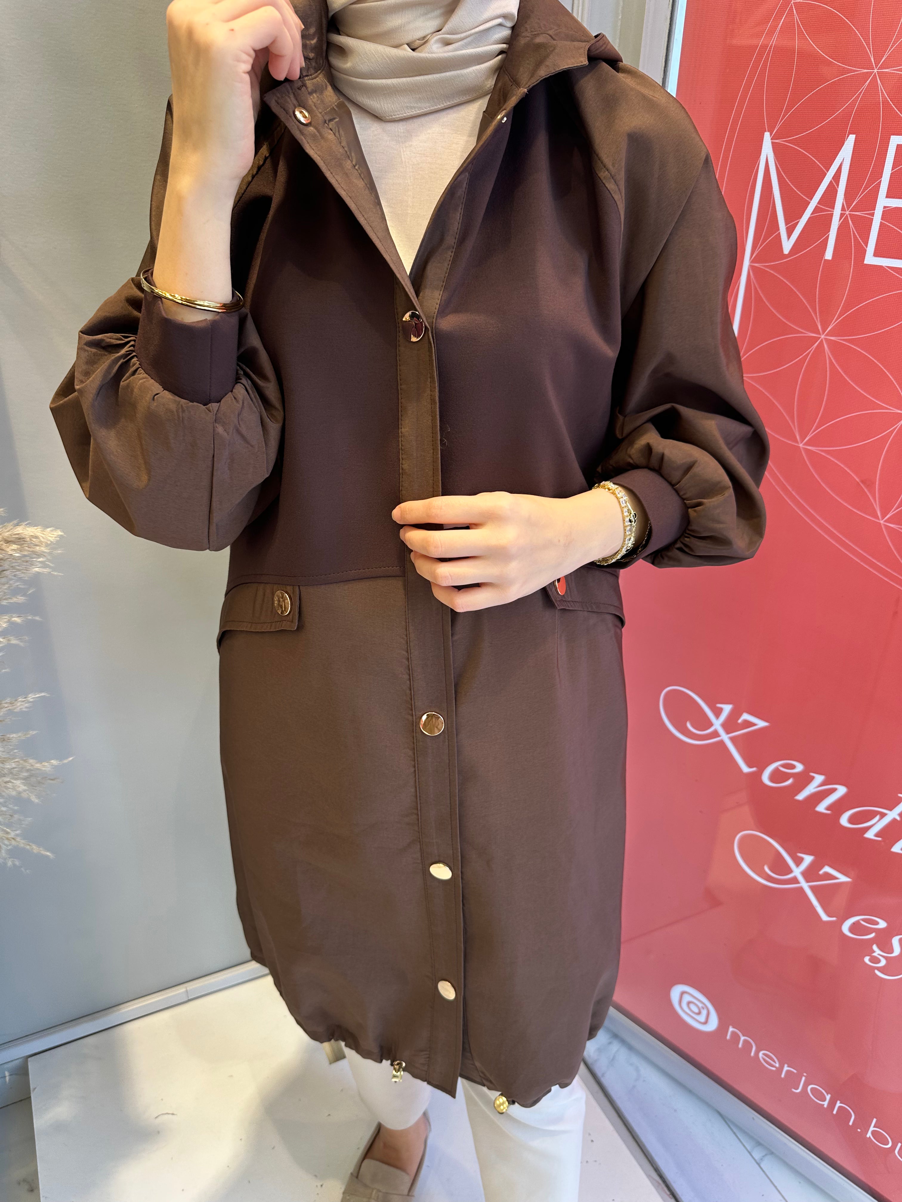 Ceremony Kısa Düğmeli Kap