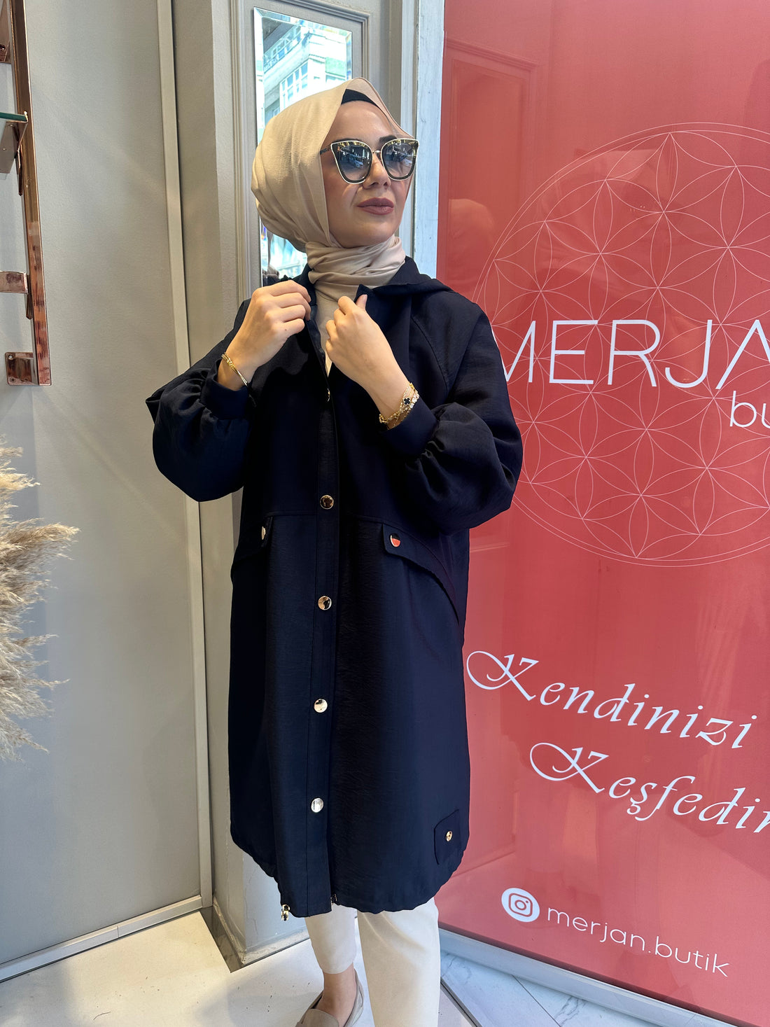 Ceremony Kısa Düğmeli Kap