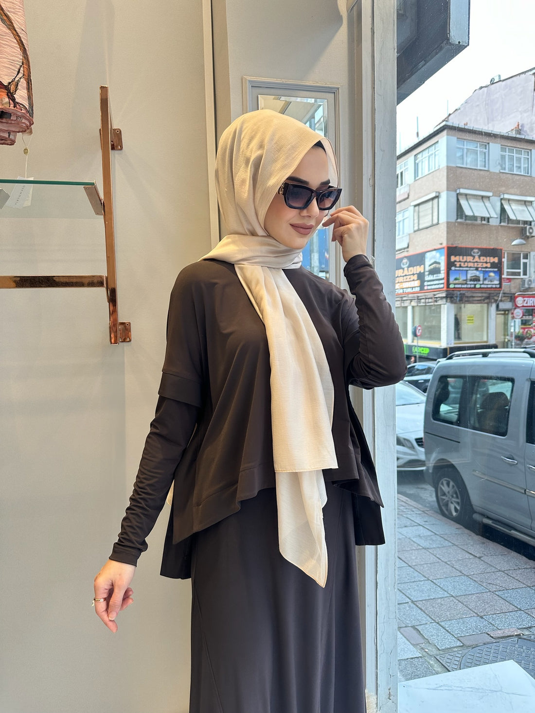 Nurcan Çetin Etekli Takım