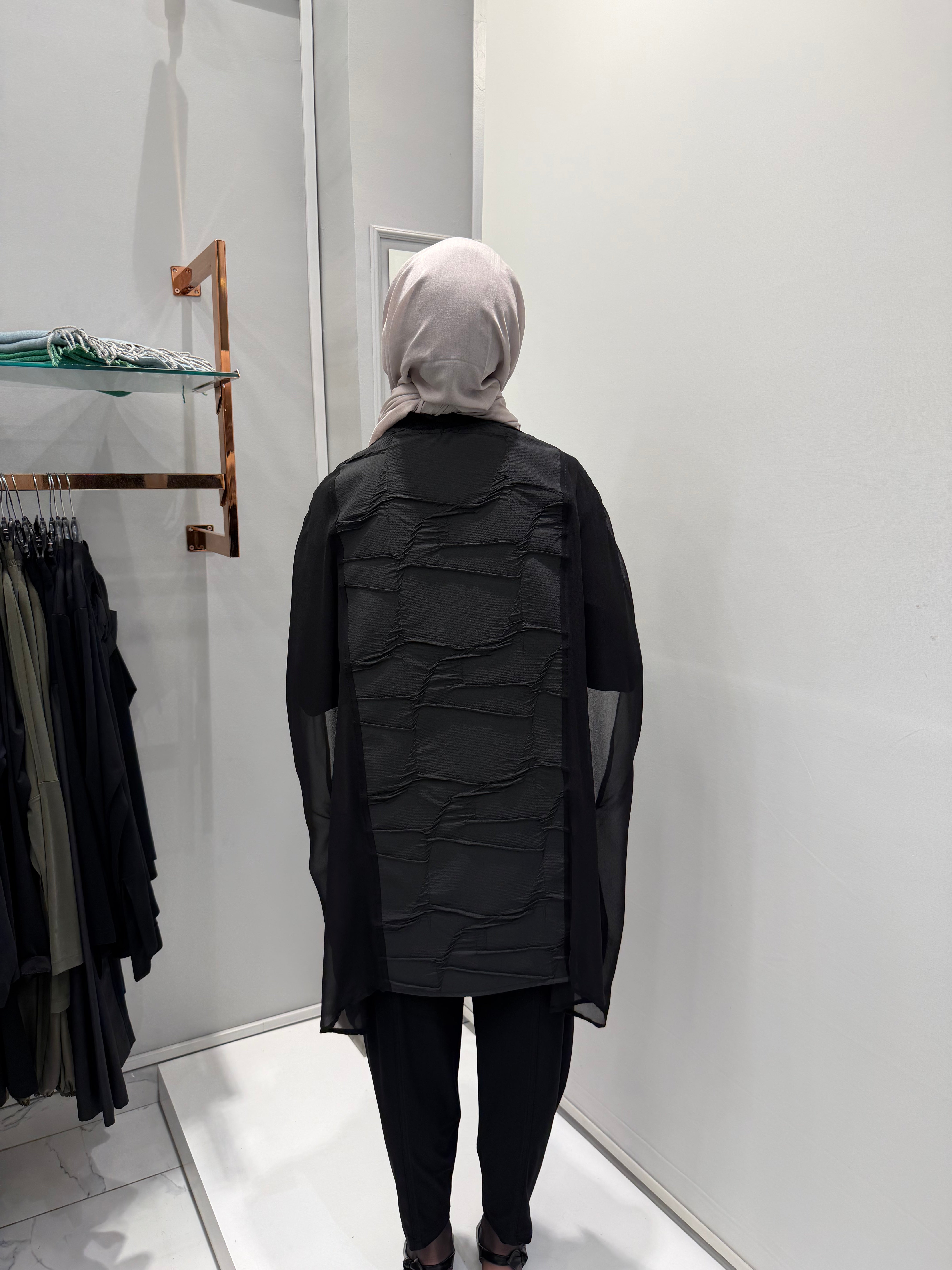 Nurcan Çetin Siyah Pantolonlu Takım