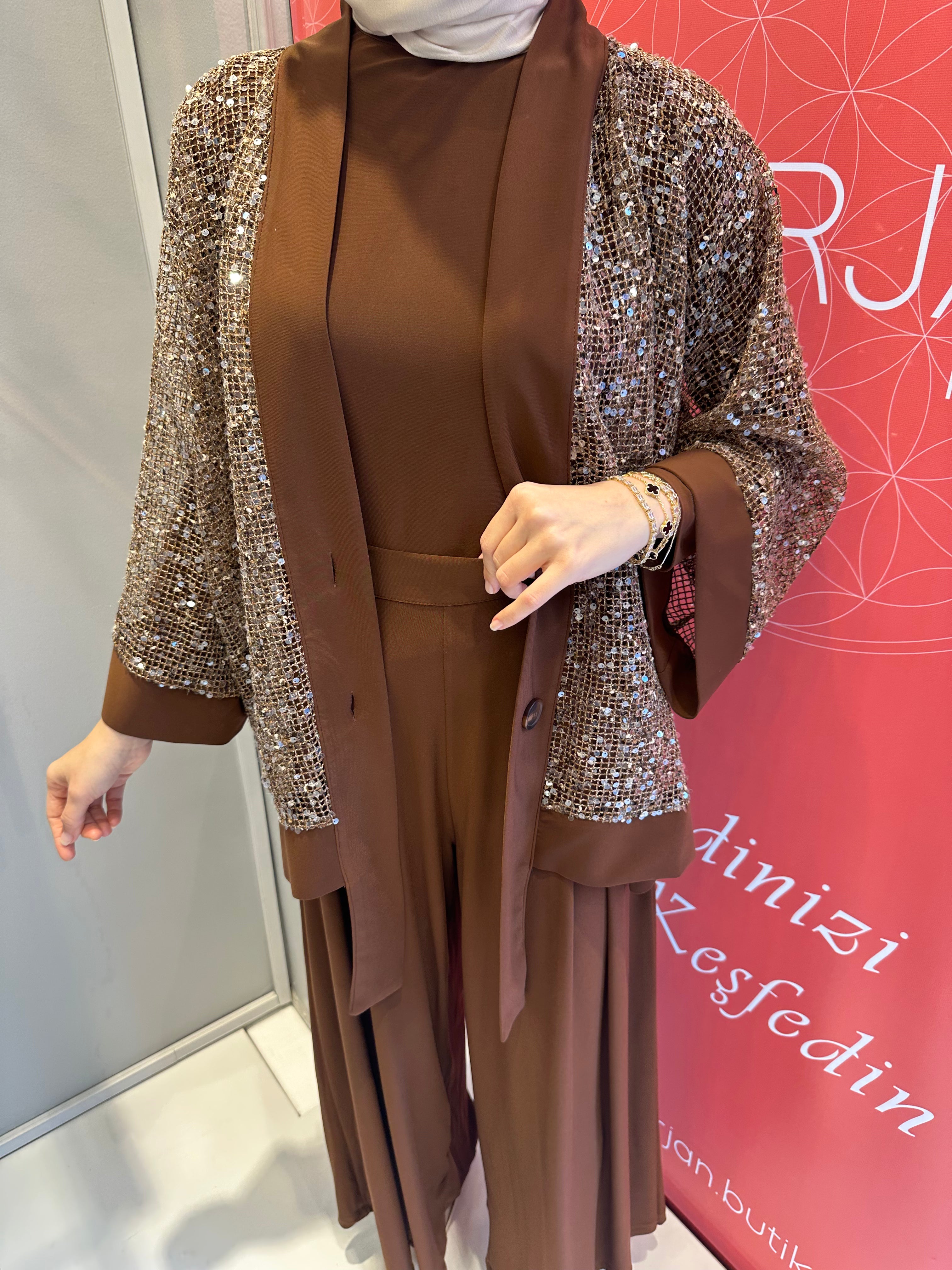 Kahverengi Sandy Takım