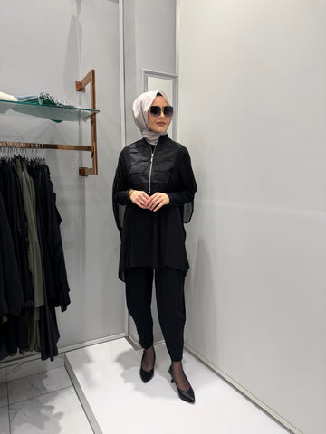 Nurcan Çetin Siyah Pantolonlu Takım