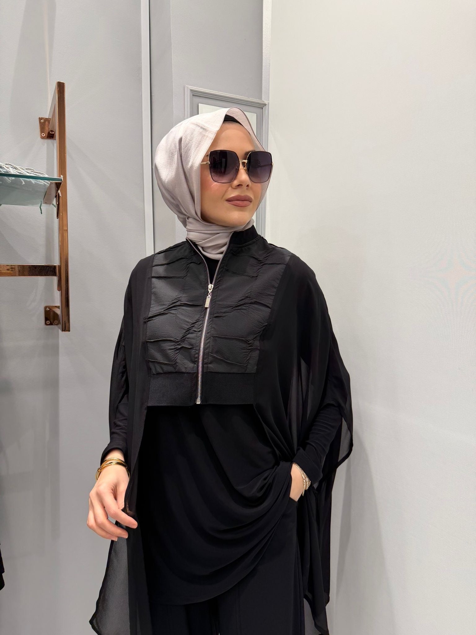 Nurcan Çetin Siyah Pantolonlu Takım