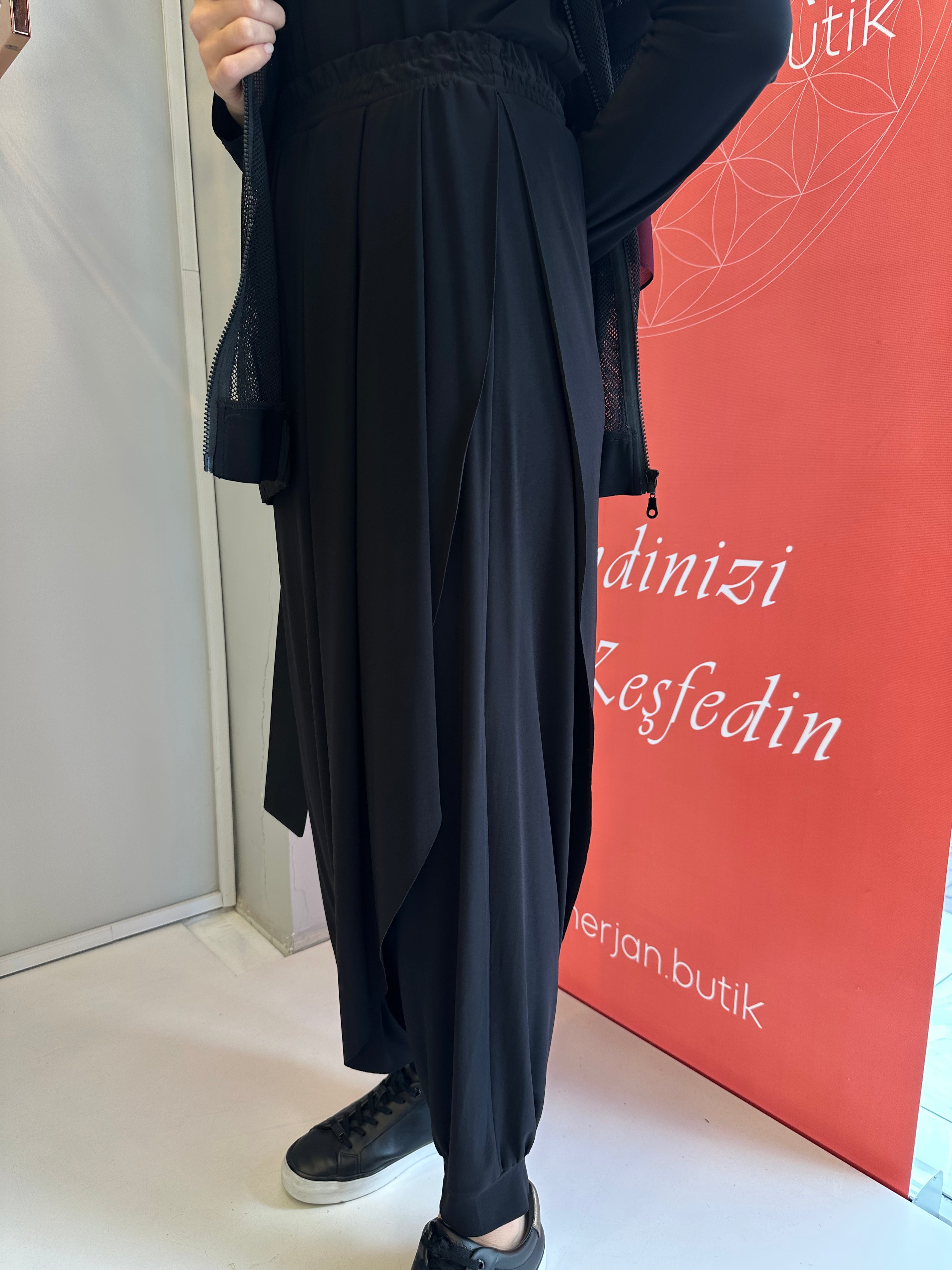 Nurcan Çetin Şalvarlı Fileli Takım