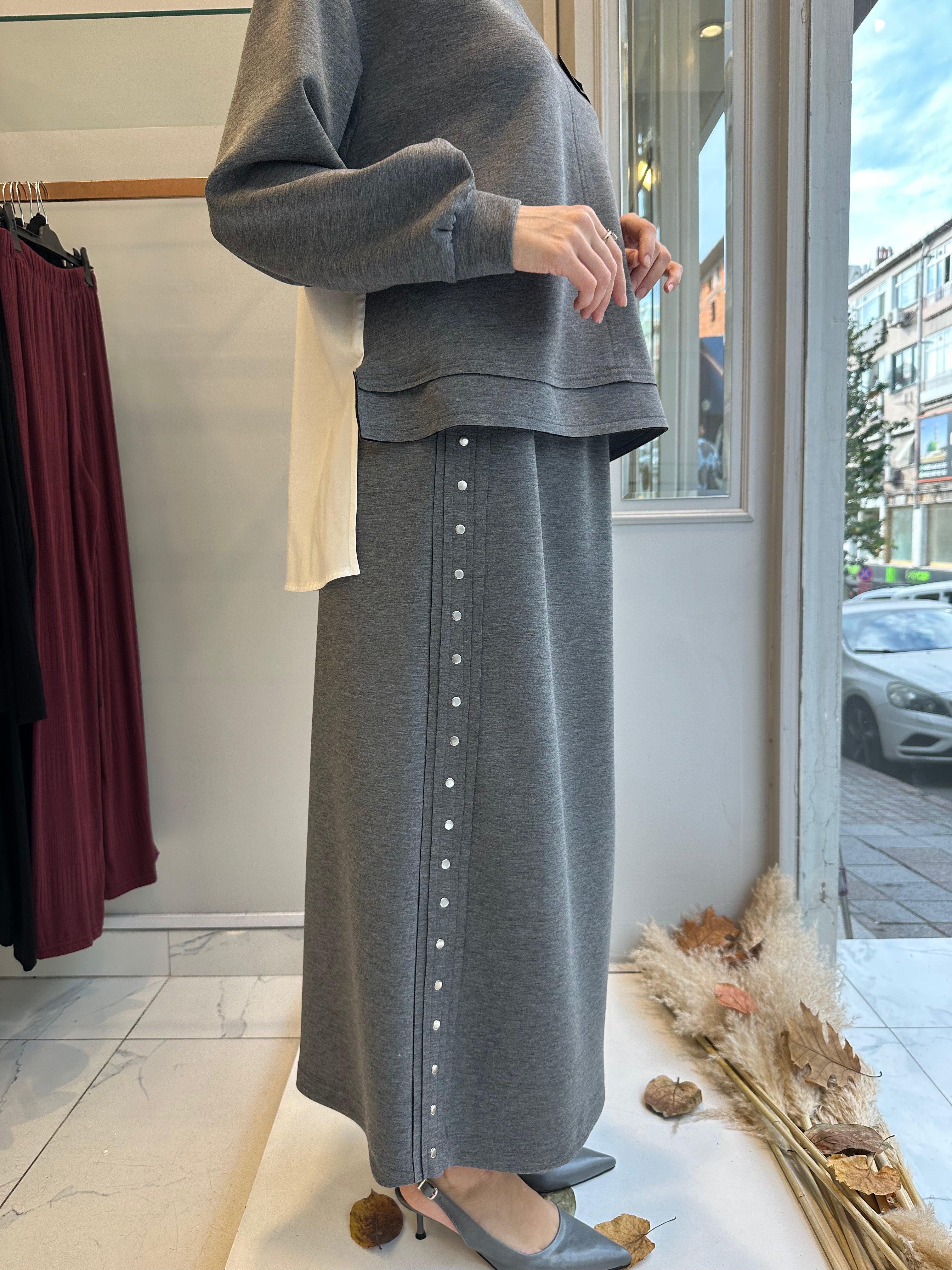 Nurcan Çetin Etekli Takım