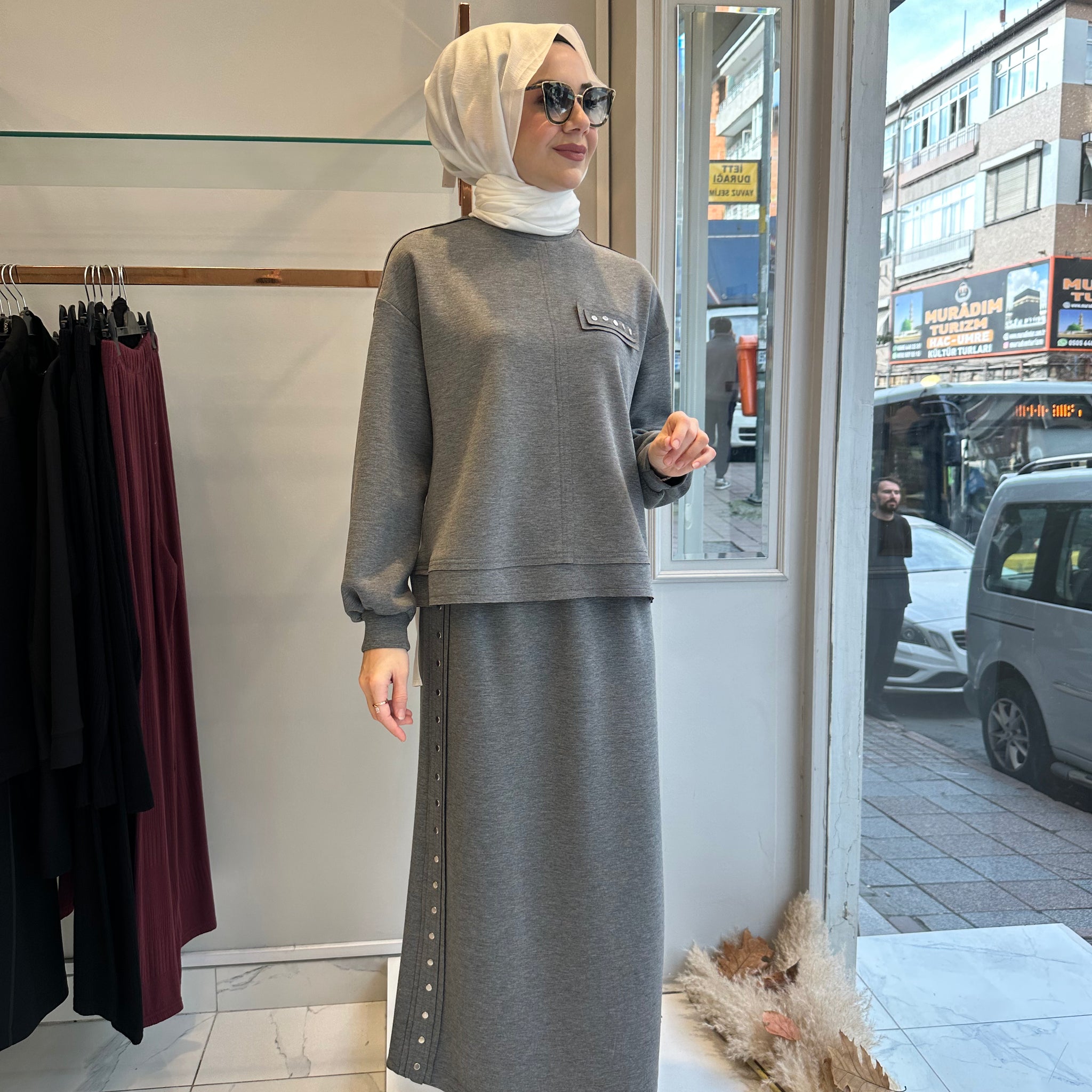 Nurcan Çetin Etekli Takım