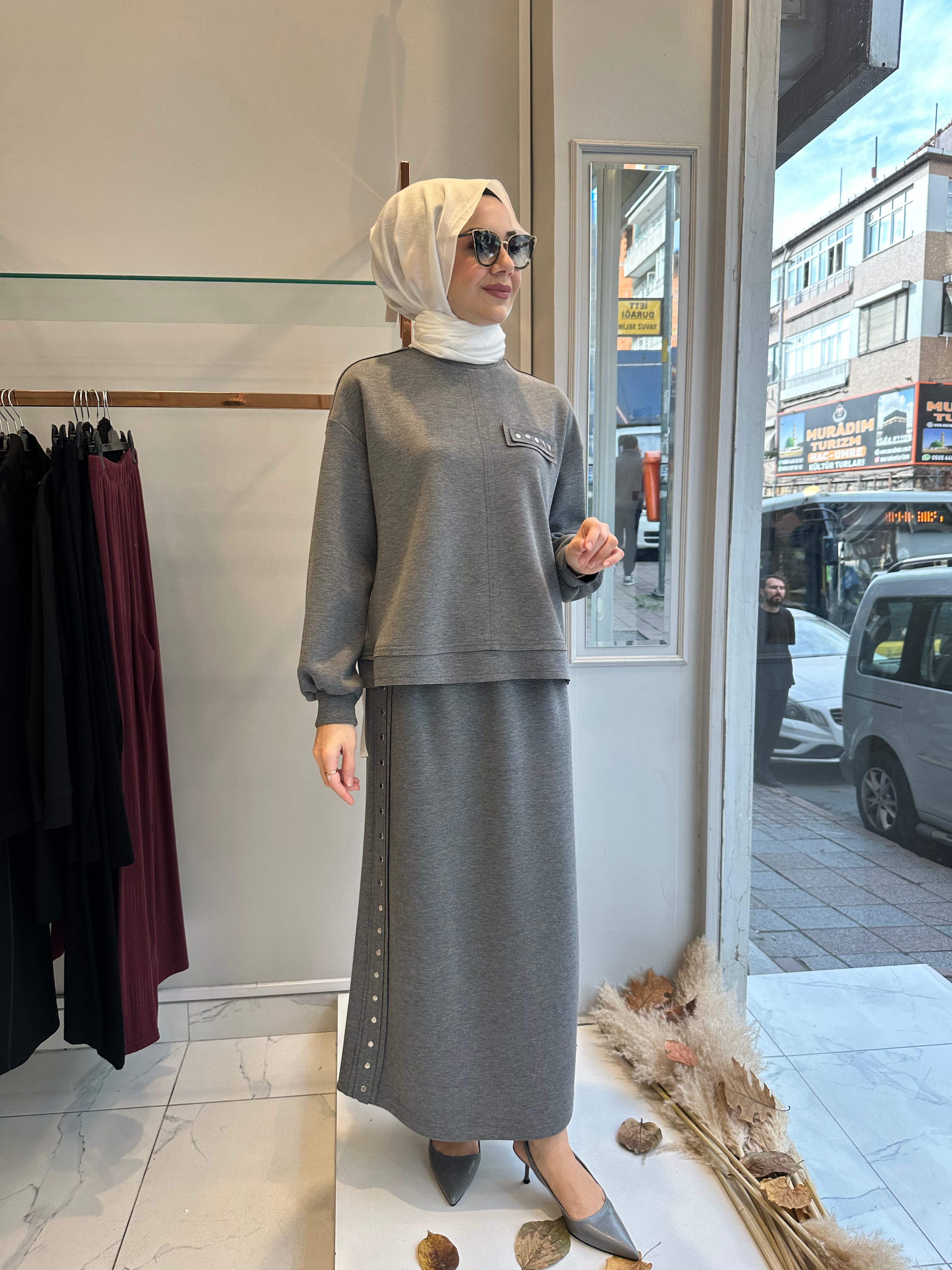 Nurcan Çetin Etekli Takım