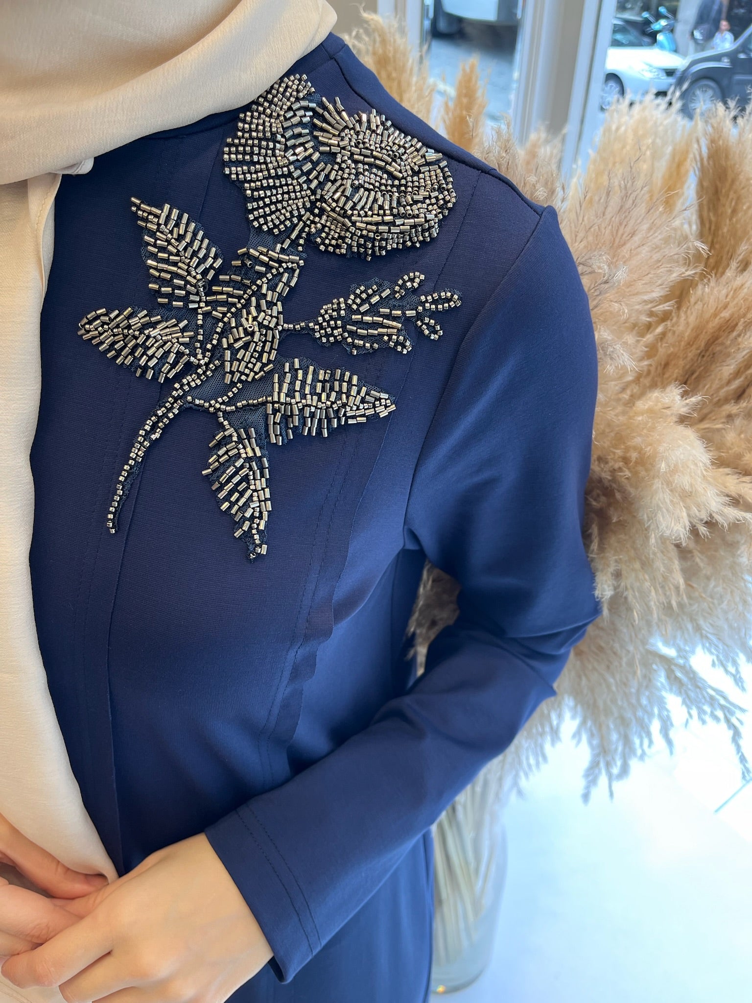 Nurcan Çetin Yakası İşlemeli Elbise